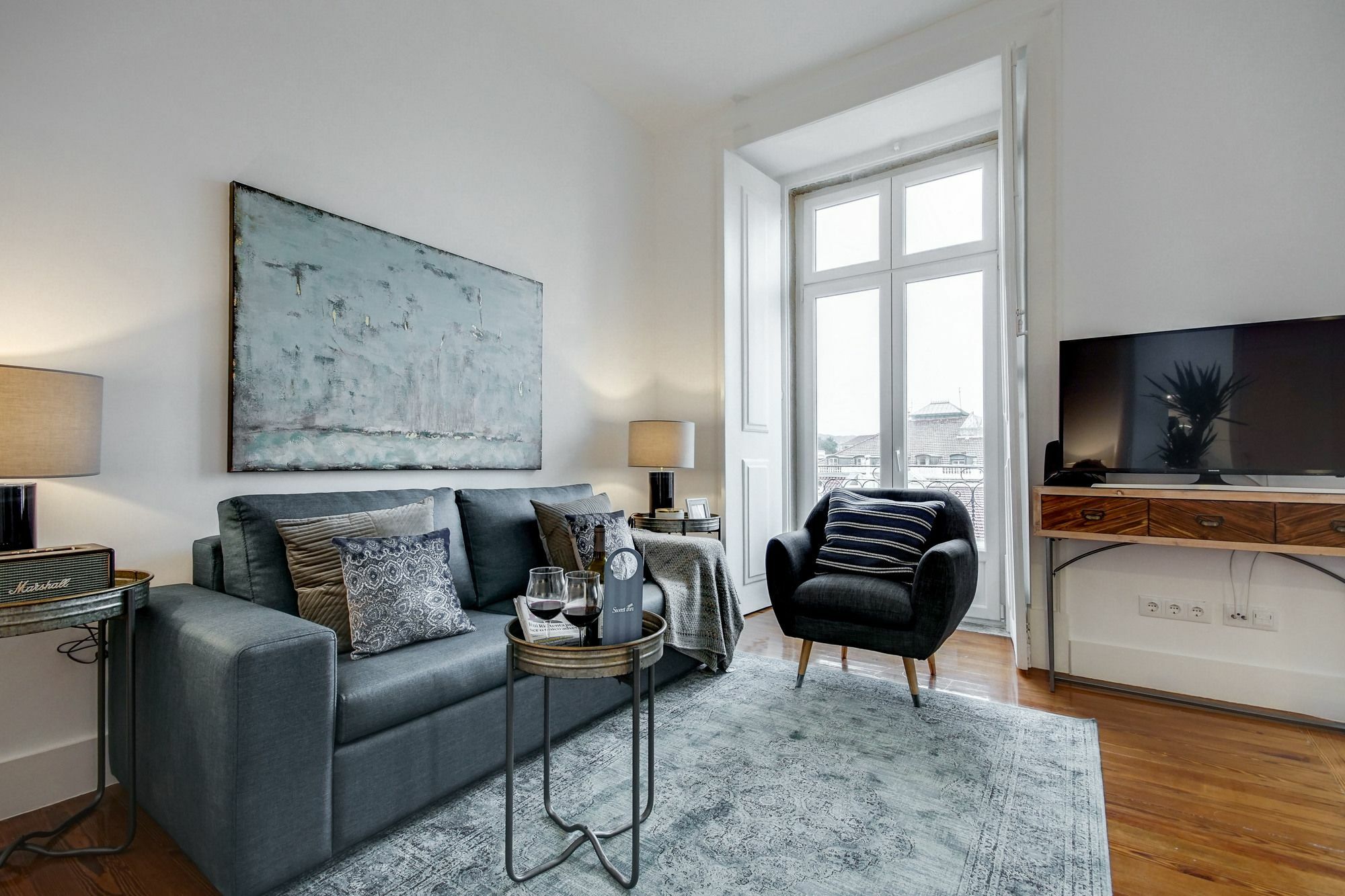 Sweet Inn Apartment - Chiado Luxury Lisbon Bagian luar foto