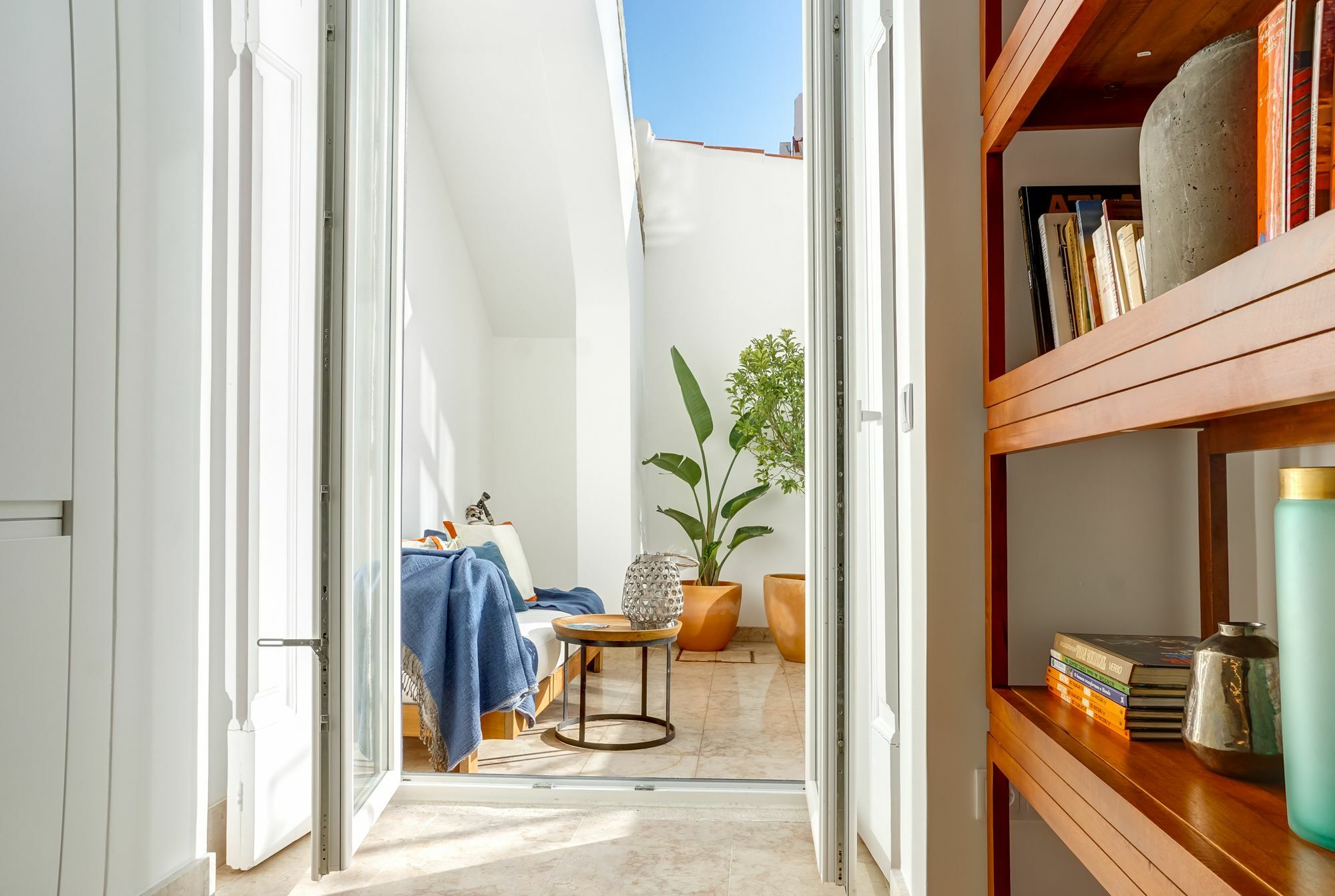 Sweet Inn Apartment - Chiado Luxury Lisbon Bagian luar foto