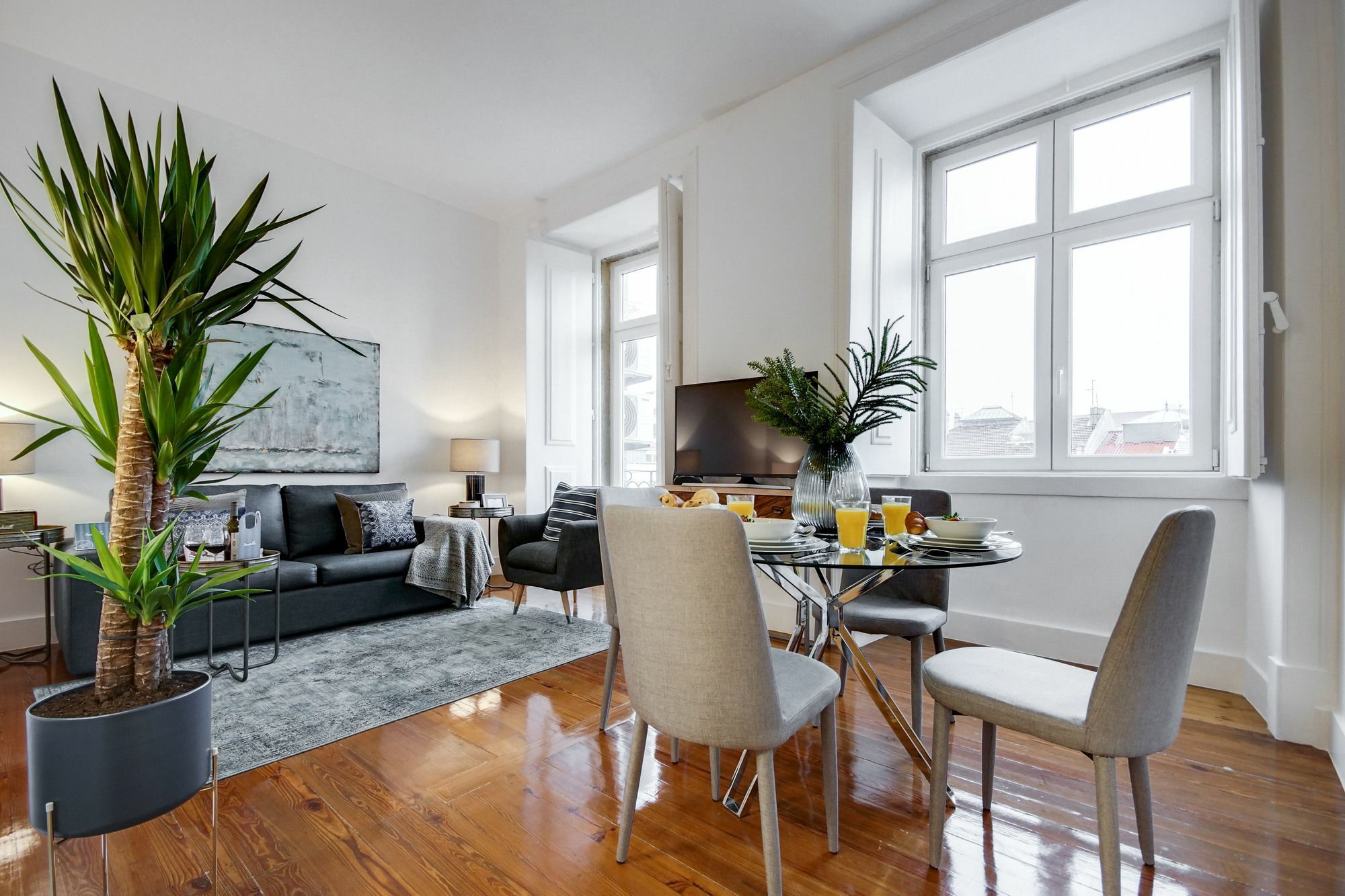 Sweet Inn Apartment - Chiado Luxury Lisbon Bagian luar foto