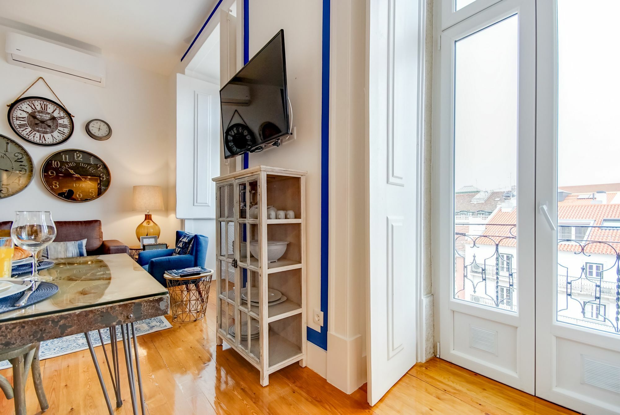 Sweet Inn Apartment - Chiado Luxury Lisbon Bagian luar foto