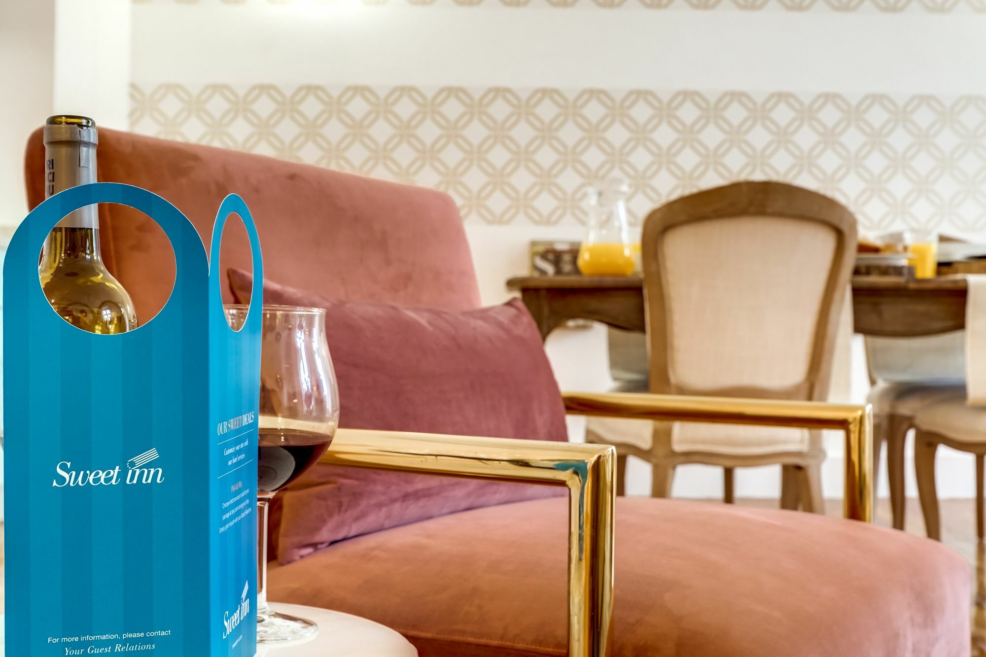 Sweet Inn Apartment - Chiado Luxury Lisbon Bagian luar foto
