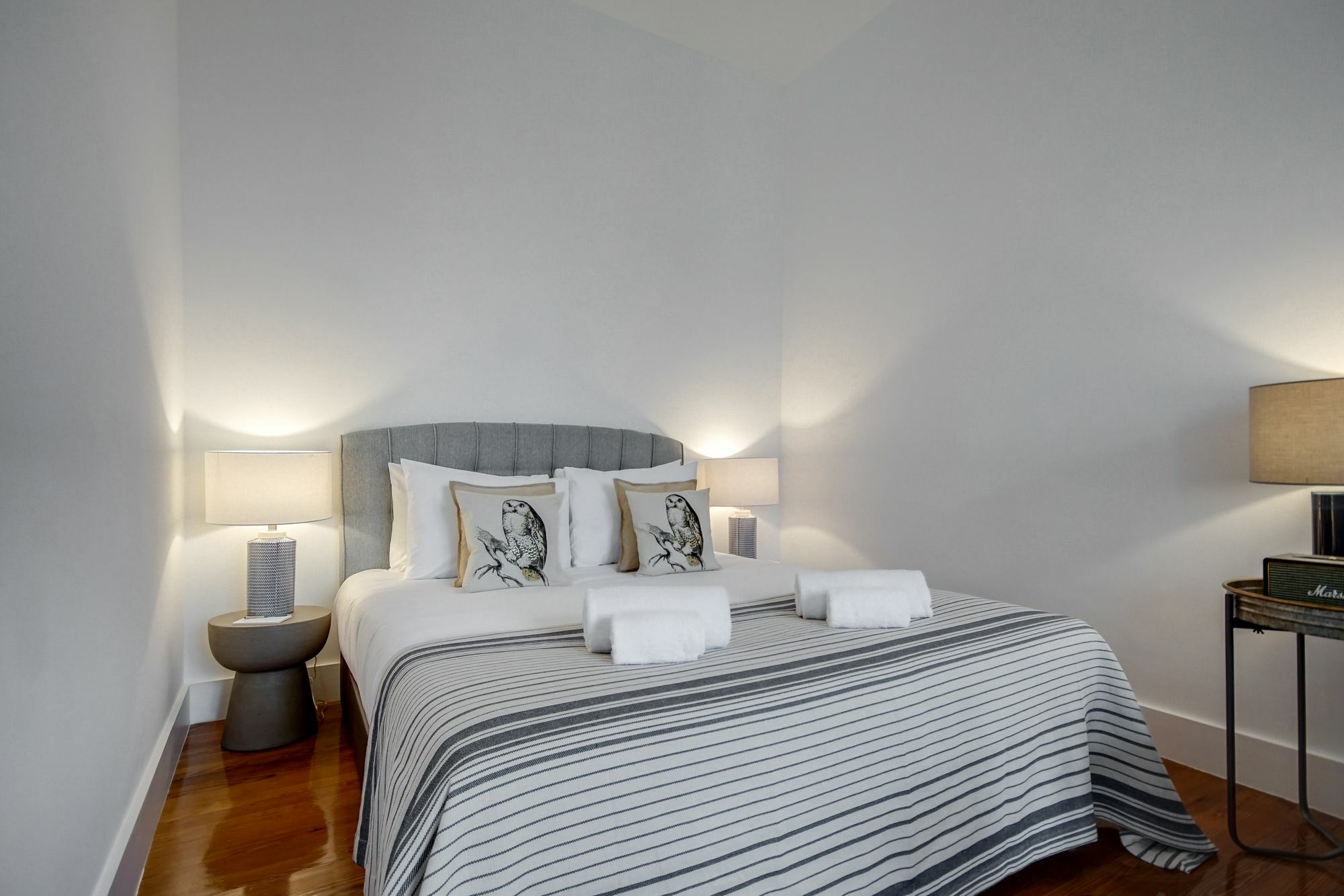 Sweet Inn Apartment - Chiado Luxury Lisbon Bagian luar foto