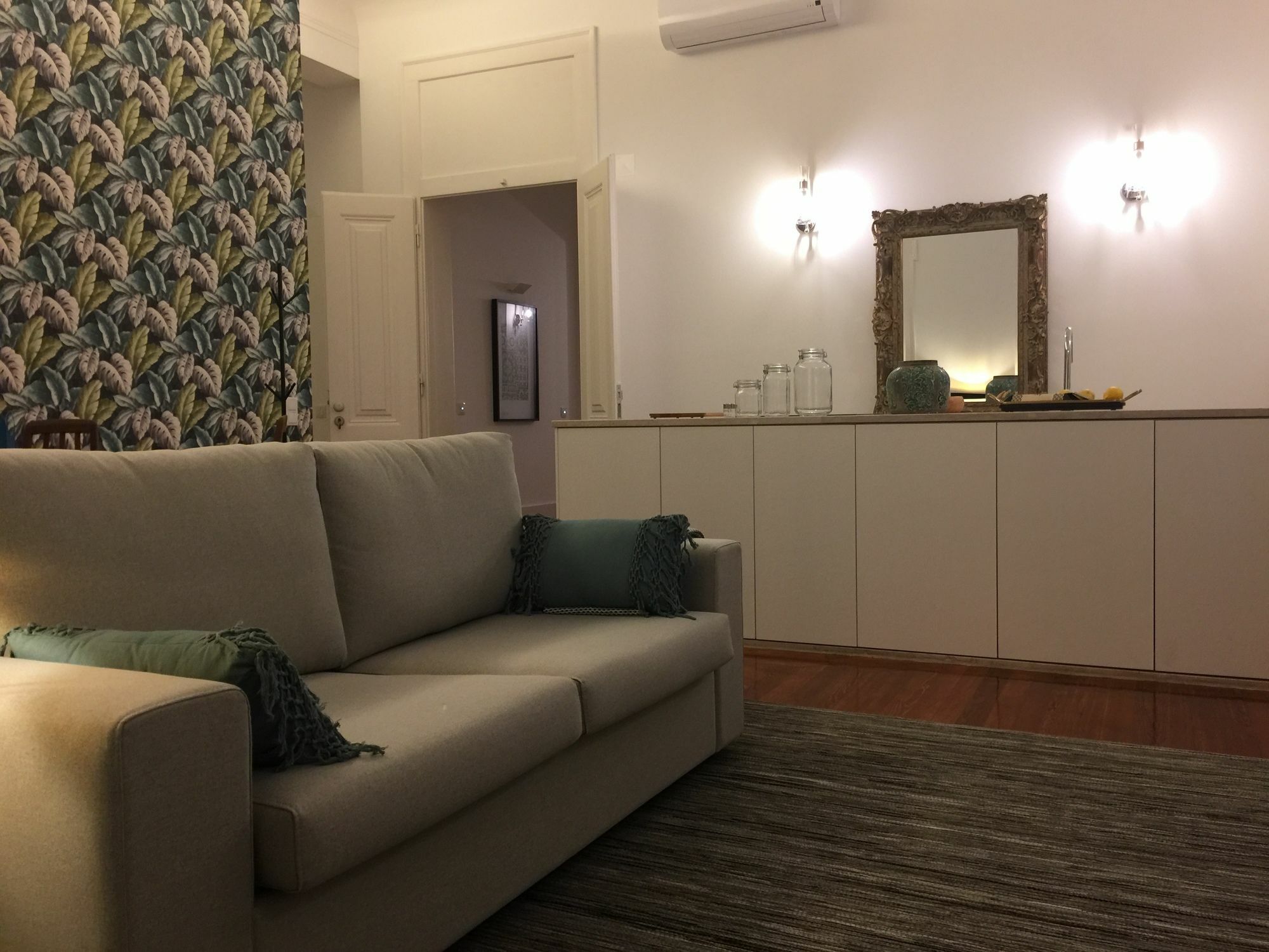 Sweet Inn Apartment - Chiado Luxury Lisbon Bagian luar foto