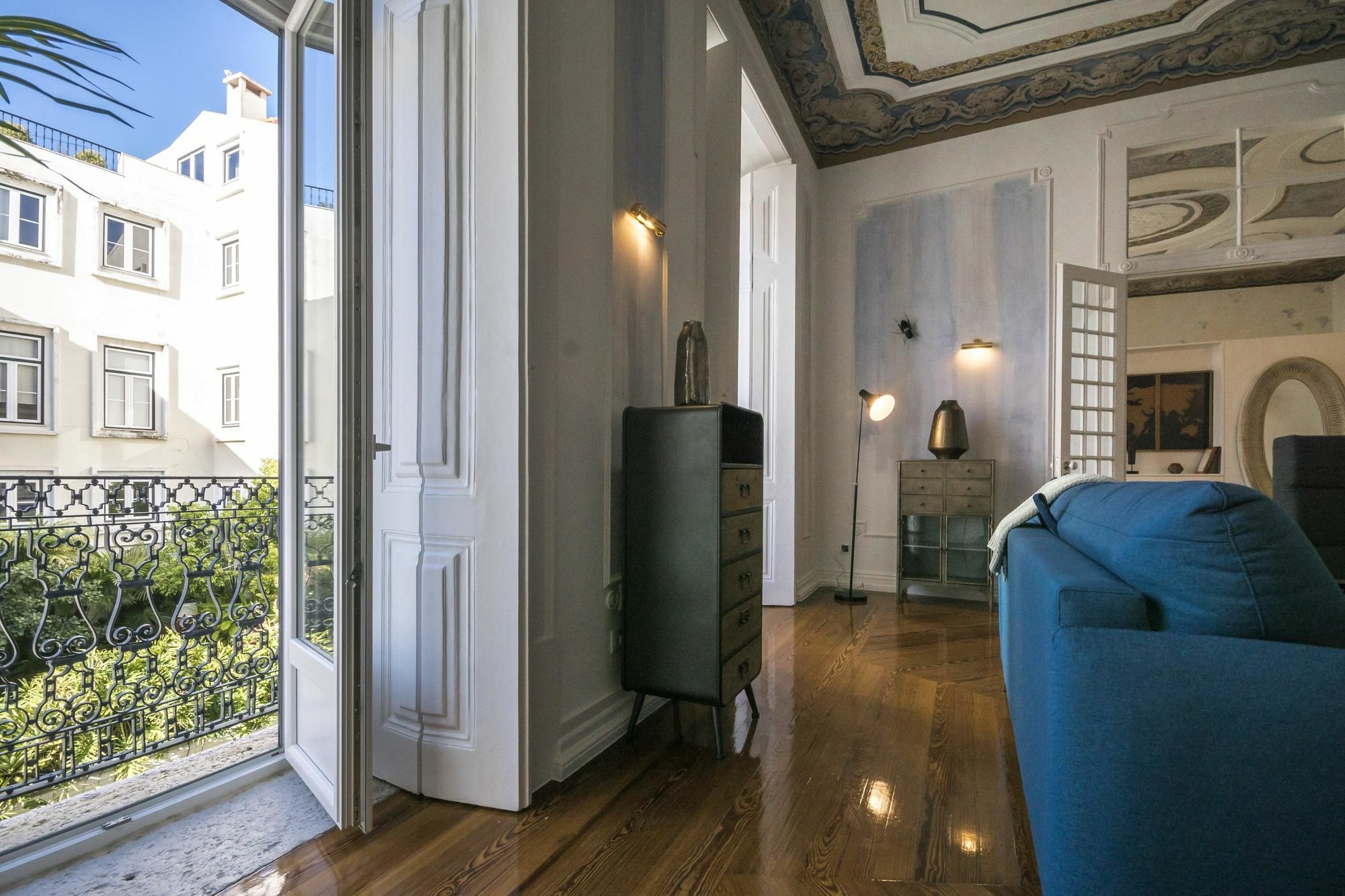 Sweet Inn Apartment - Chiado Luxury Lisbon Bagian luar foto