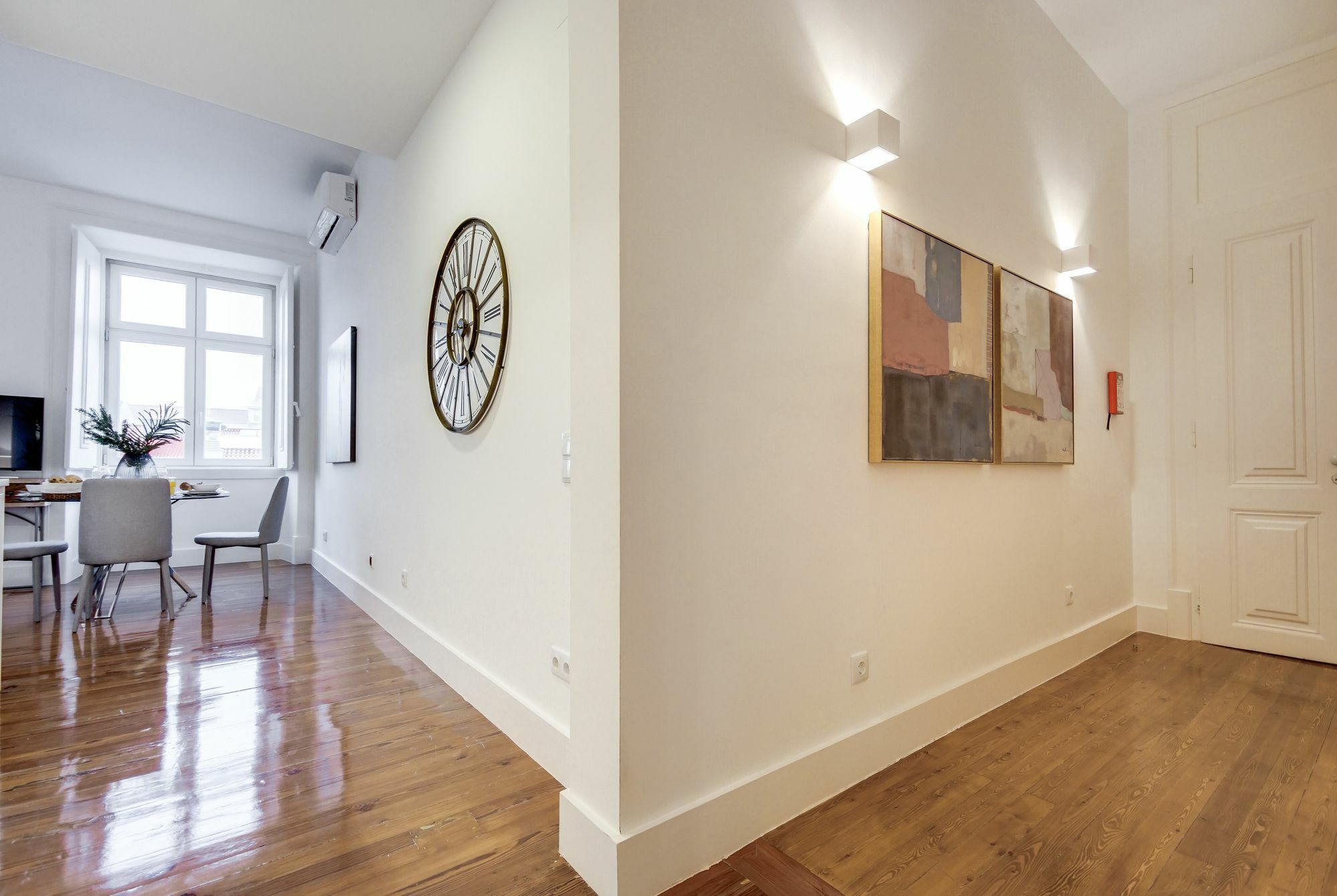 Sweet Inn Apartment - Chiado Luxury Lisbon Bagian luar foto